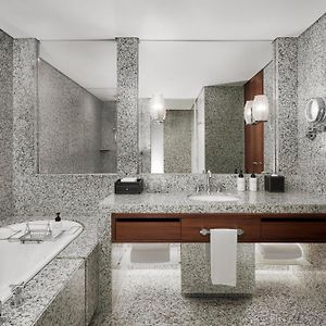 Premium King Room